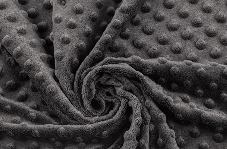 Polštářek mráček minky tmavě šedá 